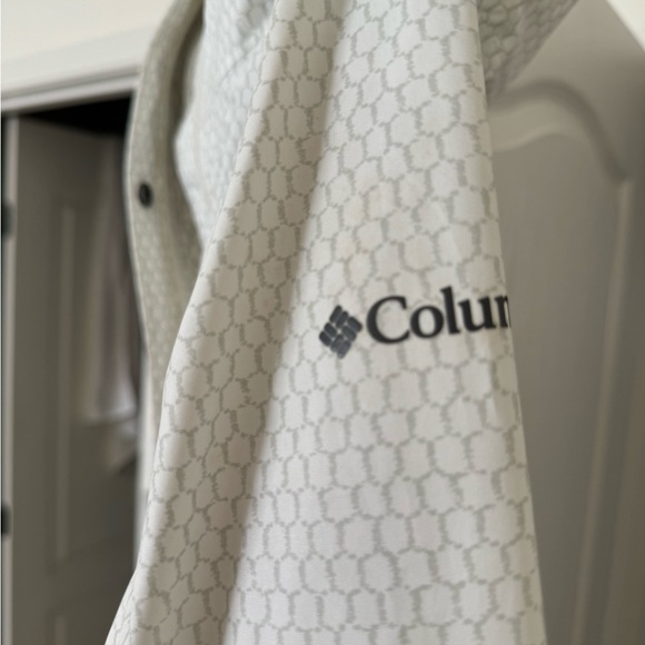 Columbia Rain Jacket - Picture 2 of 4